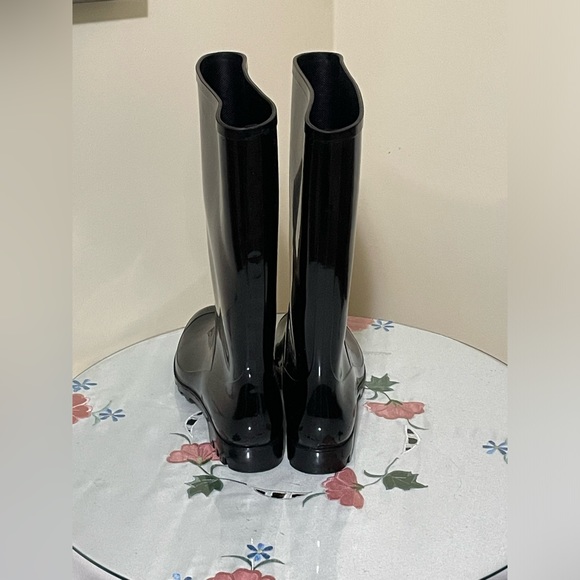 Women’s black rubber boots - Picture 2 of 5